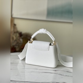 LV Артикул： M48865 Белая мини-сумочка Деликатный блеск кожи подч