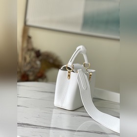 LV Артикул： M48865 Белая мини-сумочка Деликатный блеск кожи подч