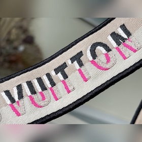 LV  Артикул： M53152 Двойные плечевые ремниз ткани с узором «стар