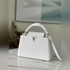 LV Артикул： M55832 Белый, средний размер В 2013 году была предс