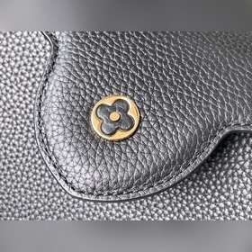 LV Артикул： M59066 Маленькая сумка Изготовлена из кожи с полной
