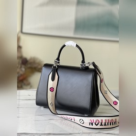 LV Артикул： M59134  Мини-сумка Cluny Два стиля съемным плечевым