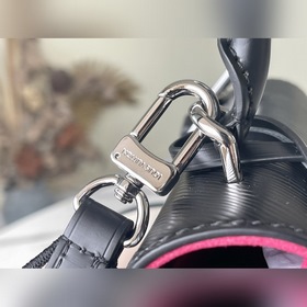 LV Артикул： M59134 Черный Мини-сумка Cluny Два стиля съемным пл