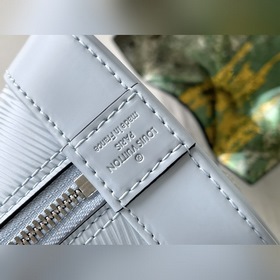 LV Модель： M59345 Светло-синий. Одна из культовых моделей сумок 