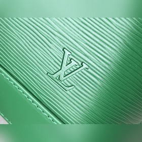 LV Модель： M59357 Одна из самых знаковых моделей сумок BB На это