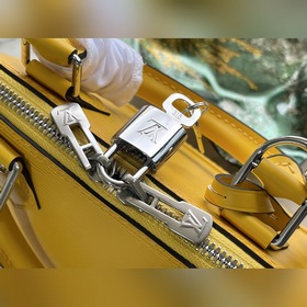 LV Модель： M59358 Одна из самых знаковых моделей сумок BB В этой