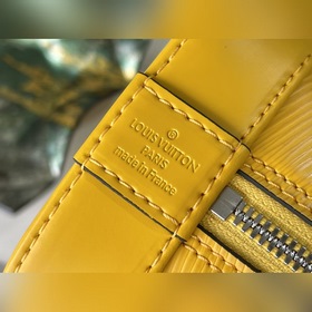 LV Модель： M59358 Одна из самых знаковых моделей сумок BB В этой