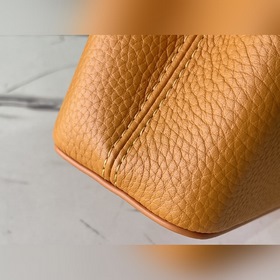 LV Модель： M59709 Оранжевая мини-сумка Изготовлена из яркой кожи