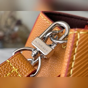 LV Модель： M59953 Маленькая сумка карамельно-коричневого цвета И