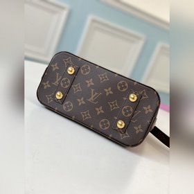 LV Модель： M90583  Сумка Alma BB Блестящая кожа Monogram Vernis