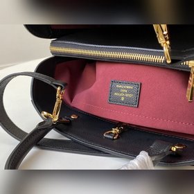 LV Модель M41048 MONTAIGNE средняя сумка с большим тиснением Иде