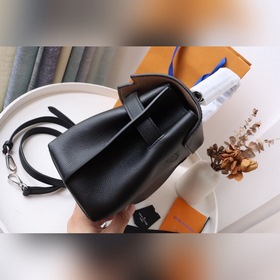 LV Артикул： M58978 Сумка, воплотившая всю суть бренда Элегантна