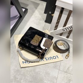 LV 【Сумка SPRING STREET】 Модель M90376 Черный Сумка Spring Stree