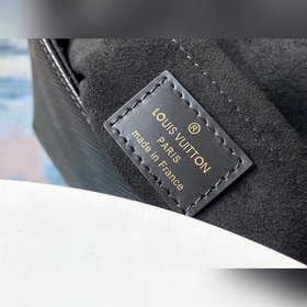 Сумка LV LOCKY BB, модель M52880, черная Эта небольшая и стильная