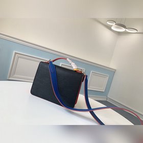 LV модель M50377 черная сумка SOFT TRUNK Эта сумка Soft Trunk из