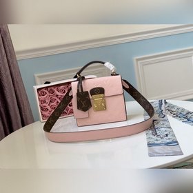 LV Модель M90468 Сумка Spring Street Изготовлена из лакированной