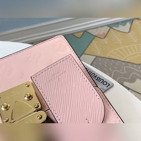 LV Модель M90468 Сумка Spring Street Изготовлена из лакированной