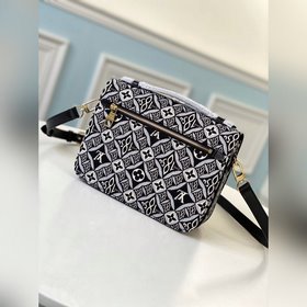 LV « » Модель： M57272 Сумка Pochette Métis В зимней коллекции 202