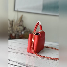 LV Модель： M20513 Мини-сумка Кожа подчеркивает современный стил