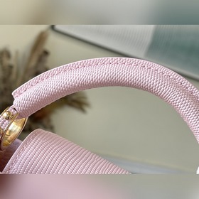 LV Артикул： M59268 Мини-сумочка Вдохновленная дизайном палетки 