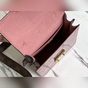 LV Модель： M90568 Сумка Spring Street Изготовлена из лакированно