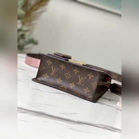 LV Модель： M90568 Сумка Spring Street Изготовлена из лакированно