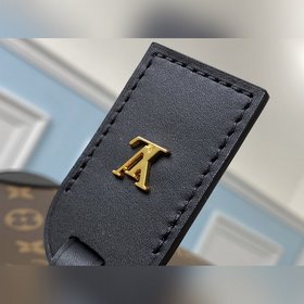 LV Модель M45353  Odeon Маленькая сумка Сумка из ткани Monogram 