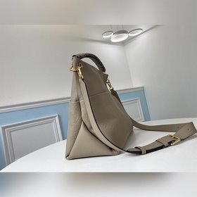 LV Сумка Melie Артикул： M45522 Светло-коричневый Эта сумка Meli