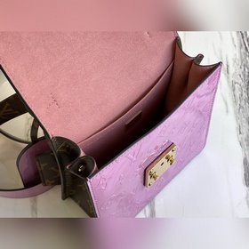 LV Модель： M90568 Spring Street Сумка Изготовлена из лакированно