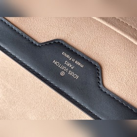LV Модель： M45908 Взгляд на историю создания чемоданов Творчеств