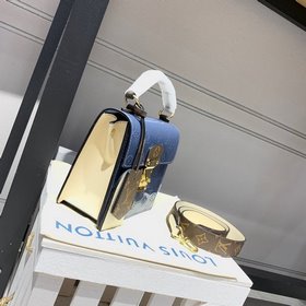 LV 【Сумка SPRING STREET】 Модель M90376, серебристый Сумка Spring