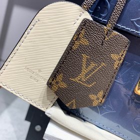 LV 【Сумка SPRING STREET】 Модель M90376, серебристый Сумка Spring