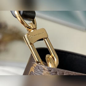 LV Артикул： M43550 Черная сумка-тоут Эта практичная сумка-тоут 