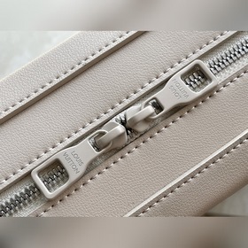 LV Модель： M44952 Серый чемодан Soft Trunk с шелкографией Квадра