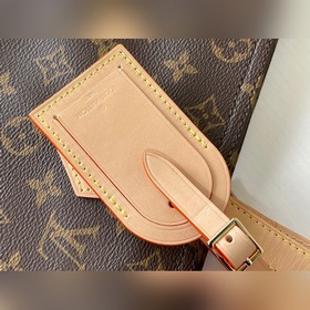 LV Сумка для путешествий All-In Артикул： M47028 Минималистичный
