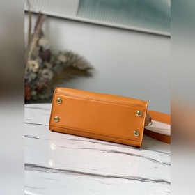 LV Модель： M57730 Оранжевый  On My Side Маленькая сумка Изготов