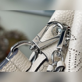 LV Модель： M59203 Сумка Bella Tote молочного цвета Изготовлена и