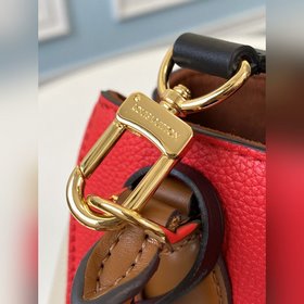 LV Модель M45389  Складная сумка среднего размера Изготовлена из