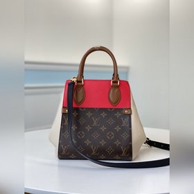 LV Модель M45389  Складная сумка среднего размера Изготовлена из