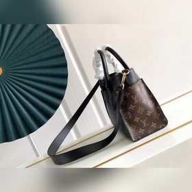 LV Артикул： M57729 M57728 ON MY SIDE Маленькая сумка Эта сумка 