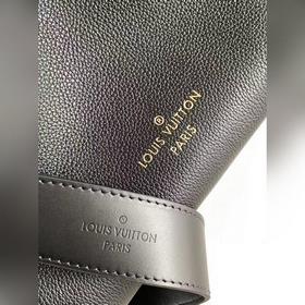 LV Артикул： M57729 M57728 ON MY SIDE Маленькая сумка Эта сумка 