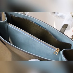 LV Артикул： M57508 Сумка Lockme Shopper Изготовлена из мягкой те