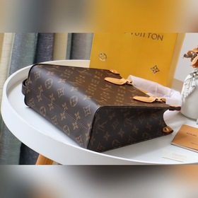 LV [Артикул： M45847] Сумка Sac Plat Mini Эта классическая сумка 
