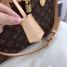Сумка LV LU Flower Эта практичная сумка идеально подходит для ра