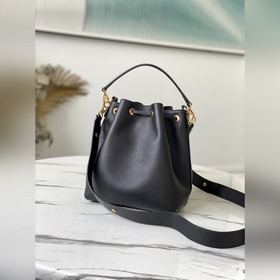 LV Артикул： M57687 Черная сумка LOCKME BUCKET Вдохновлена сумко