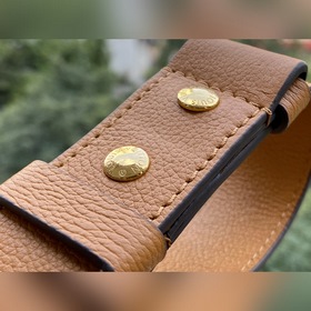 LV Артикул： M57689 Оранжевая сумка LOCKME BUCKET Вдохновлена су