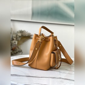 LV Артикул： M57689 Оранжевая сумка LOCKME BUCKET Вдохновлена су
