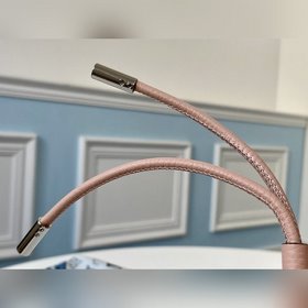 LV Модель M55798 Розовая сумка-бакет Muria Изготовлена из перфори