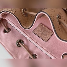 LV Модель M55798 Розовая сумка-бакет Muria Изготовлена из перфори