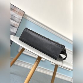 LV Артикул： M60725 Самая выгодная покупка среди мужских сумок По